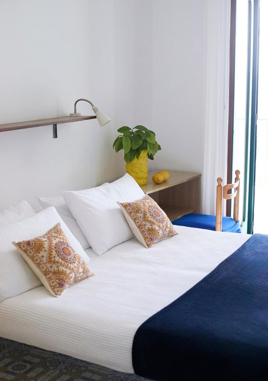 Casa Intiso - Two Double Bedroom Apartment Positano Extérieur photo