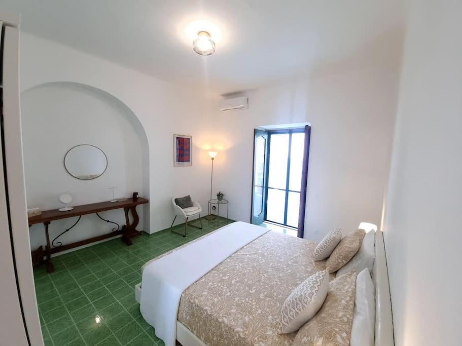 Casa Intiso - Two Double Bedroom Apartment Positano Extérieur photo
