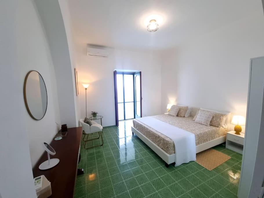 Casa Intiso - Two Double Bedroom Apartment Positano Extérieur photo