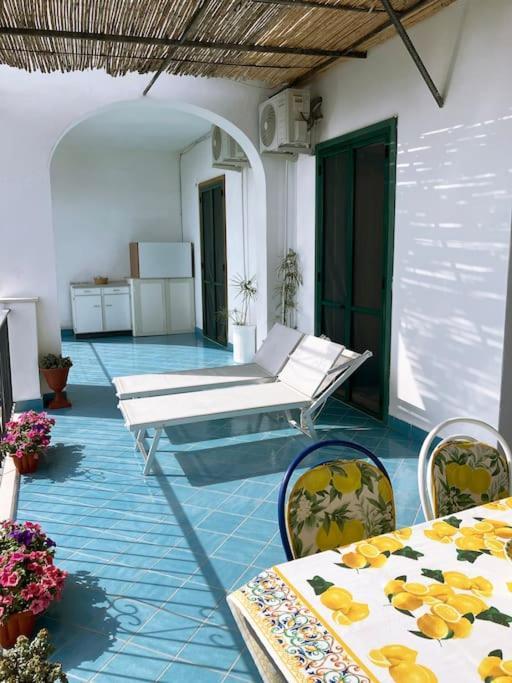 Casa Intiso - Two Double Bedroom Apartment Positano Extérieur photo
